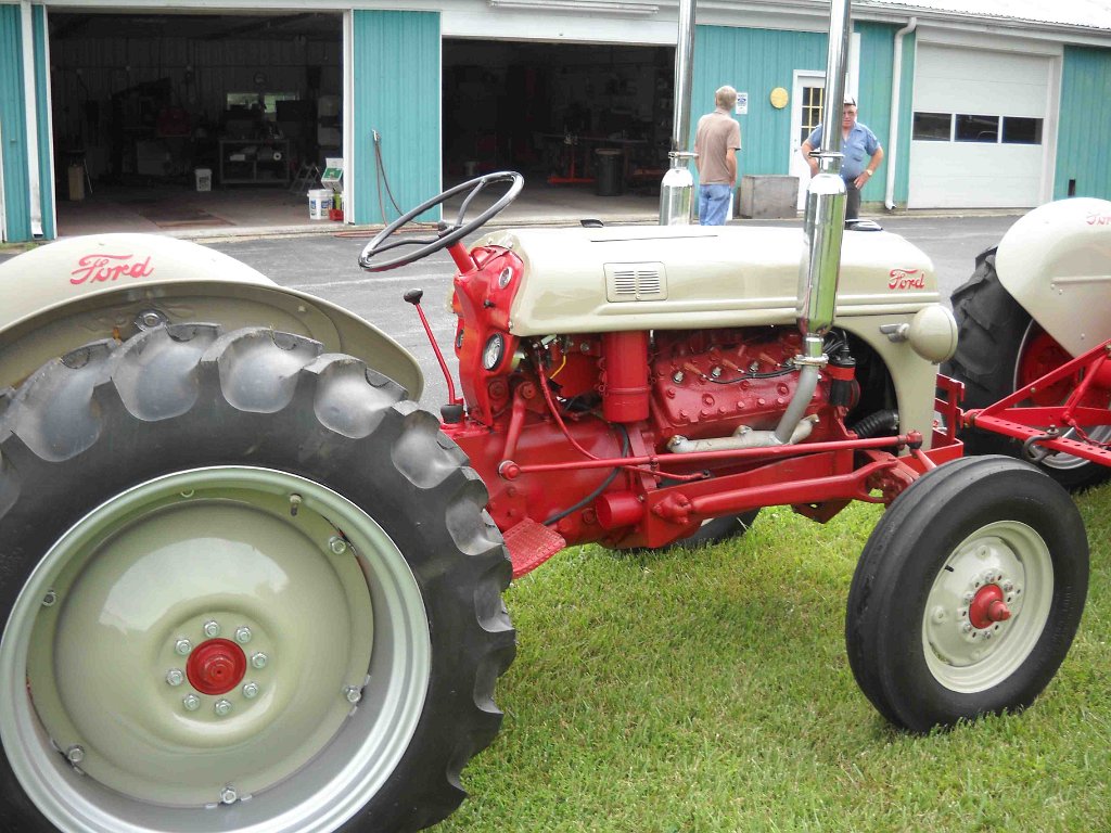 Ford 8N with Flathead Conversion 03
